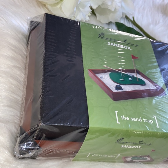 Be Good Company Executive Sandbox - The Golf Sand Trap - Picture 4 of 17